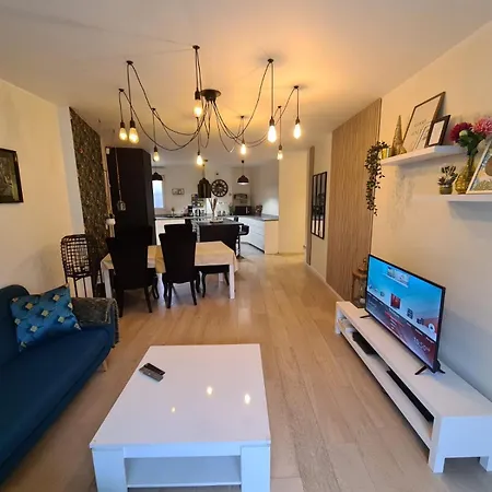 Superbe 3 Pieces Pres De La Defense Apartment Nanterre